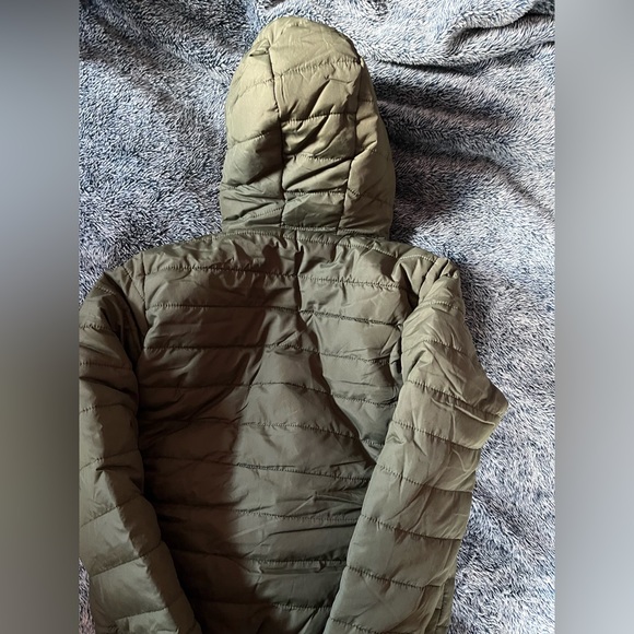 Kids size 8 jacket - Picture 10 of 16